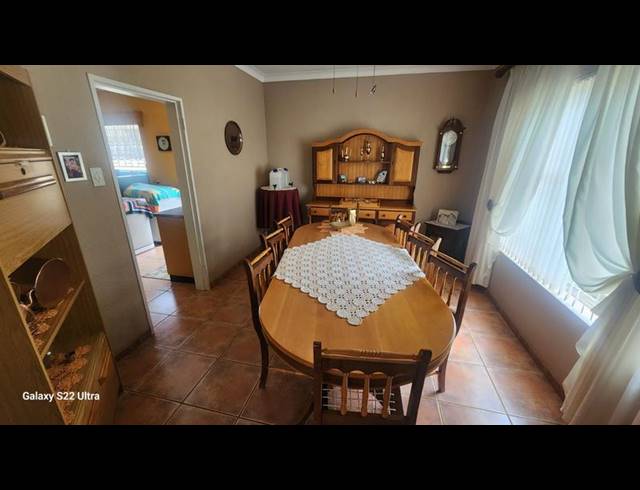 4 BEDROOM HOUSE FOR SALE IN GREENHILLS